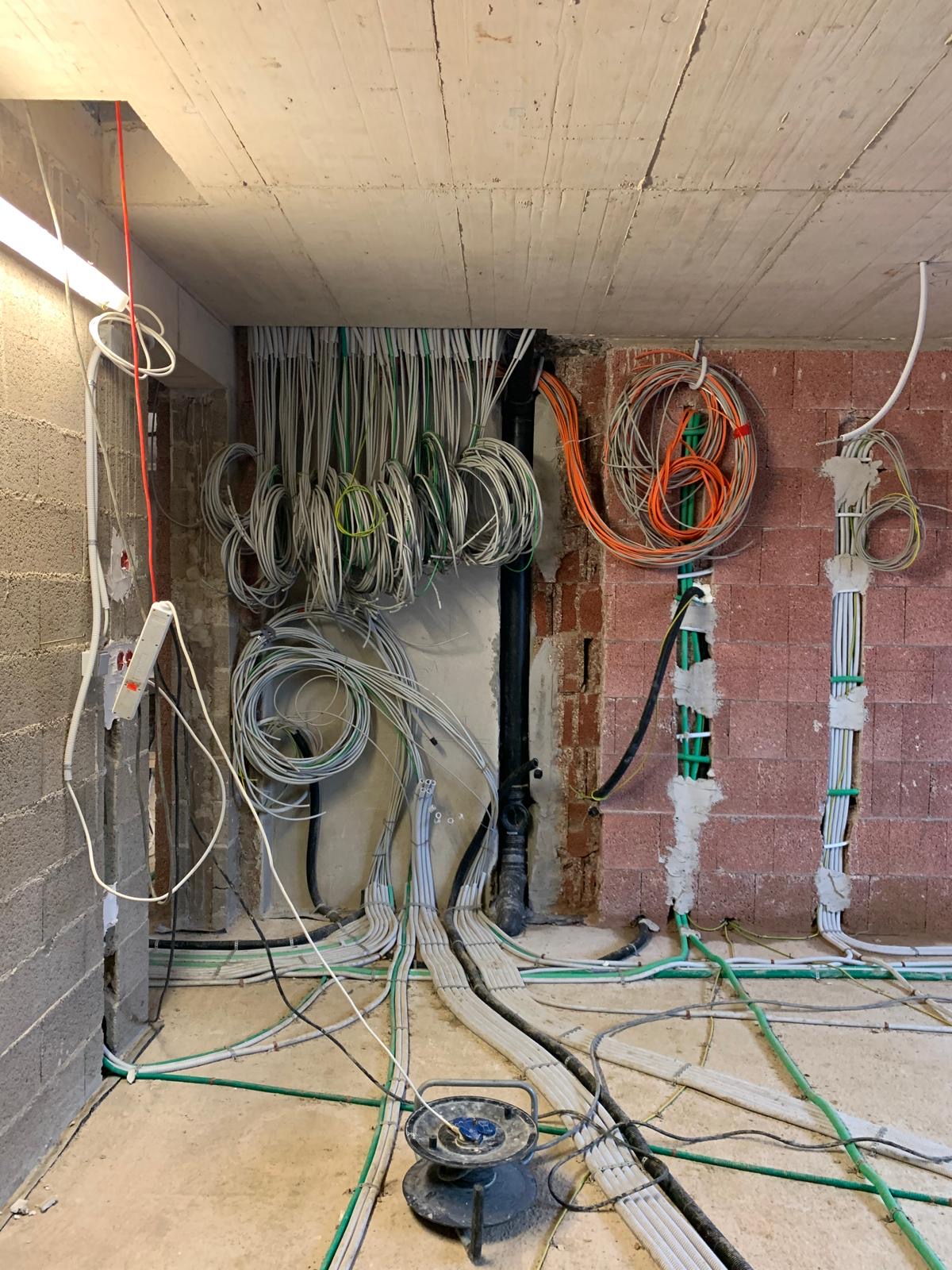 Câblage électrique en chantier